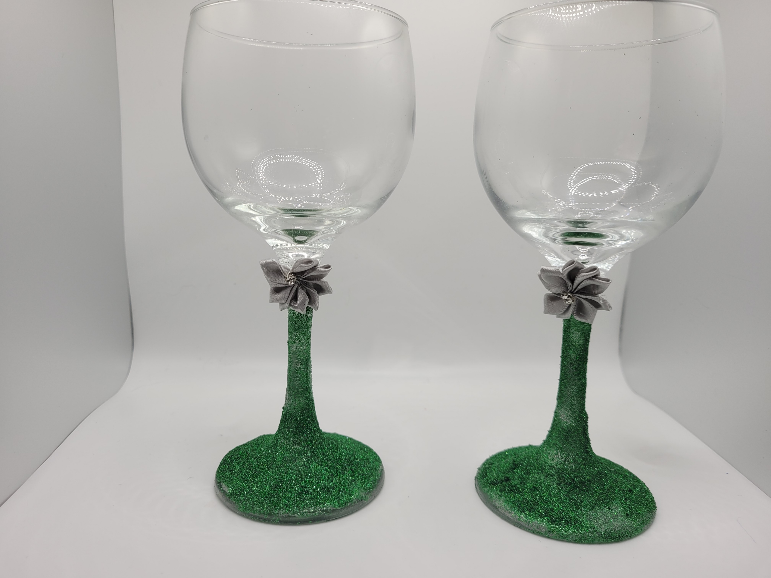 Green Glasses Set
