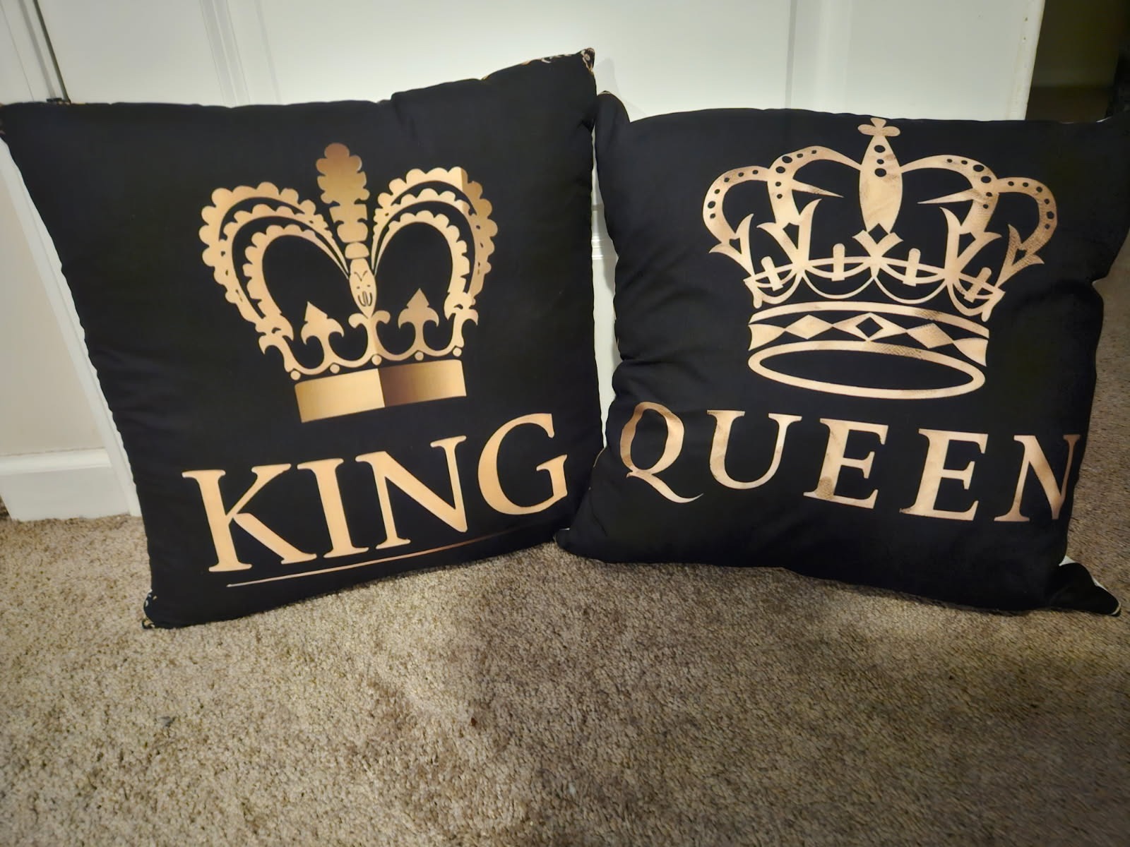 King & Queen Crown Pillow Set